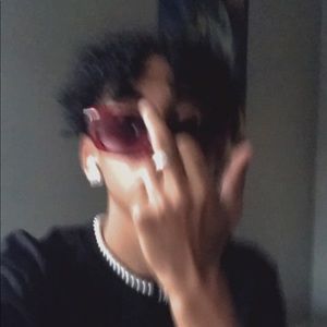 Meet your Posher, Romani